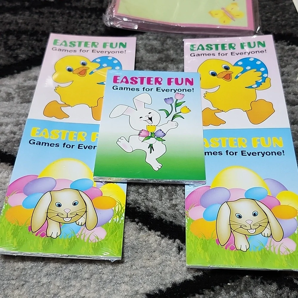 VINTAGE ASSORTED EASTER NOVELTY ERASERS MEMO PADS STICKY NOTES BAG & GAME BOOKS